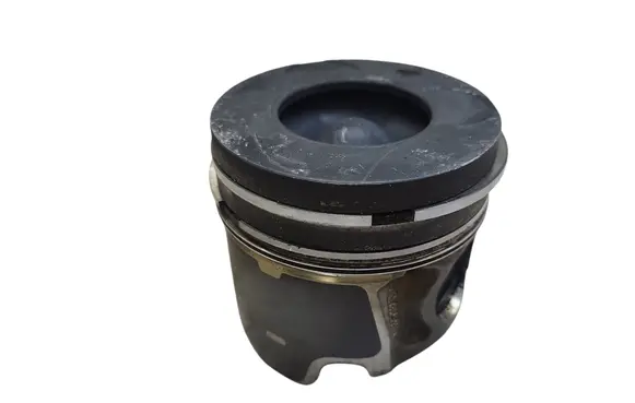 Ford Kuga I Piston 
