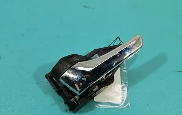 Toyota RAV 4 (XA40) Rear door interior handle IMPRK1484337