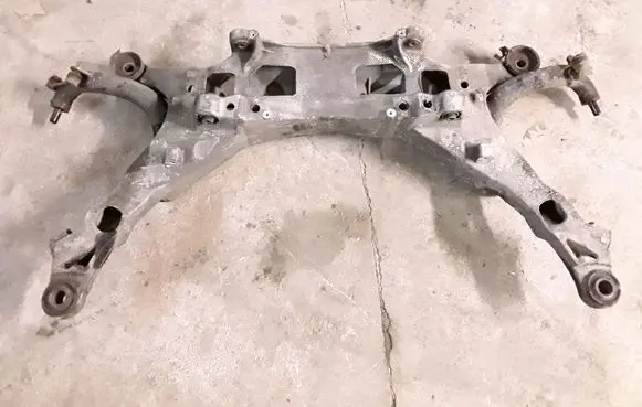 Volvo V70 Rear subframe 