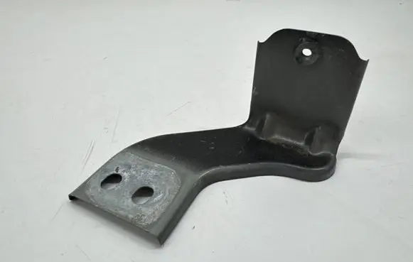 Maserati Grecale Fender mounting bracket C9074322