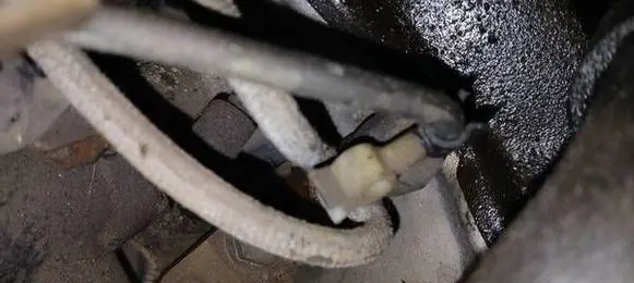 Audi A6 S6 C4 4A Fuel injector