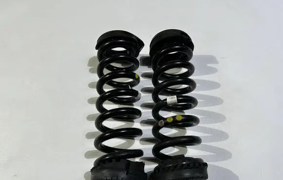 Maserati Quattroporte Rear coil spring 06700065750