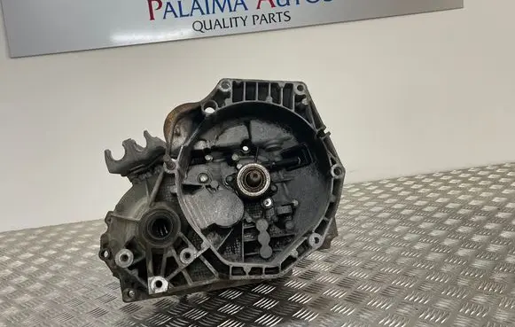 Fiat 500L Manual 5 speed gearbox 55241803