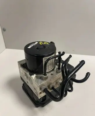 Volvo V70 ABS Pump 31261142 000404974D0 10061336081