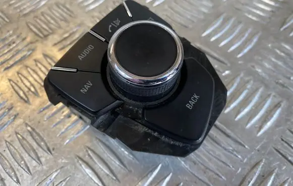 Opel Insignia A Multifunctional control switch/knob 13310070 211447