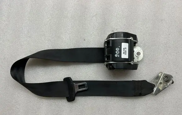 Volkswagen Golf VI Rear seatbelt 1K9857806 1K9857806RAA
