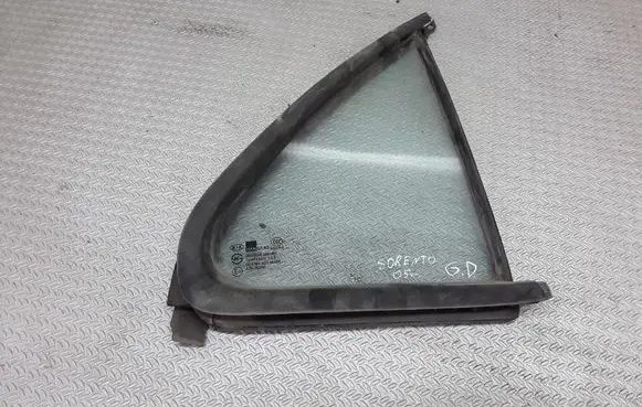 KIA Sorento Rear vent window glass 