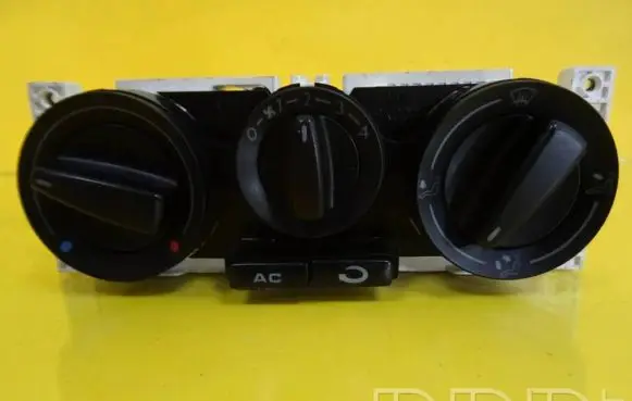 Skoda Octavia Mk1 (1U) Climate control unit