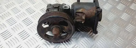 Subaru Forester SF Power steering pump