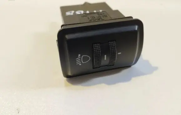 Audi A4 S4 B5 8D Headlight level height control switch 8D0941301C