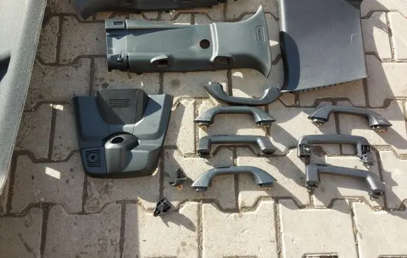 Ford Ranger IV Centre console side trim front FORRANSlu7023335