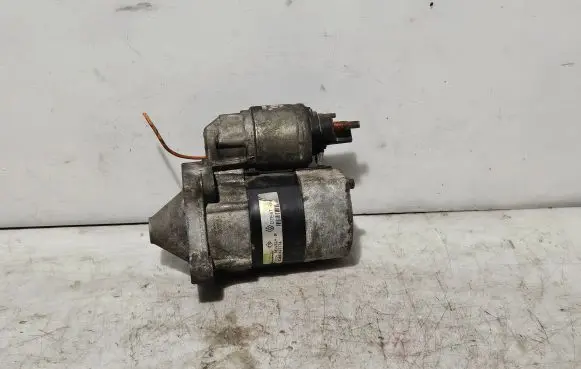 Renault Megane I Starter motor 8200266777A