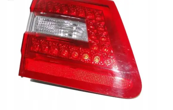 Mercedes-Benz E W212 Tailgate rear/tail lights A2128200964