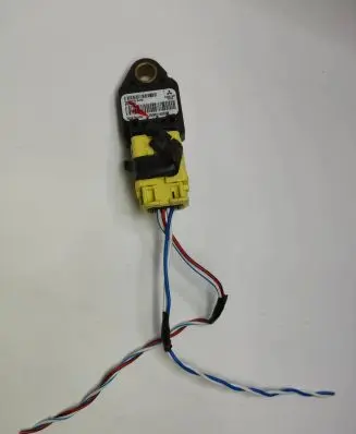 Mitsubishi Outlander Airbag deployment crash/impact sensor 8651A001 39754C TBZME3140ZE458