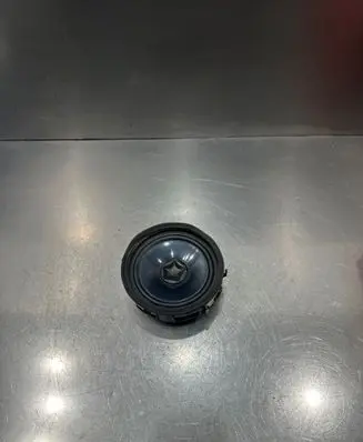 Mitsubishi Outlander Front door speaker 8H818A