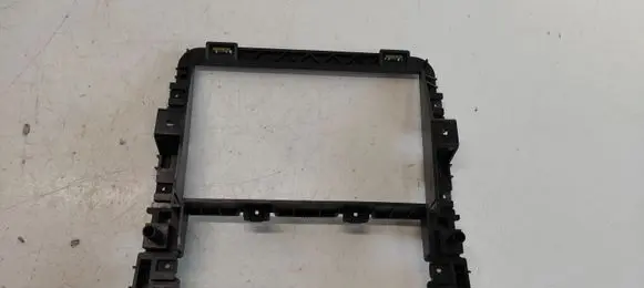 Radio/GPS head unit trim