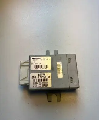 BMW 5 F10 F11 Air suspension control unit module (rear) 6857943 4461500710 004002000