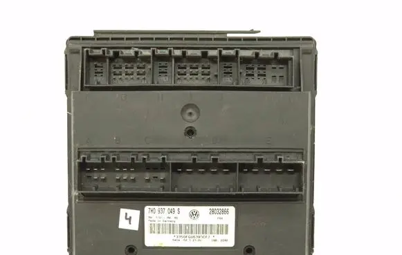 Volkswagen Transporter - Caravelle T5 Comfort/convenience module 7H0937049S 28032866 3350FG06390CF7