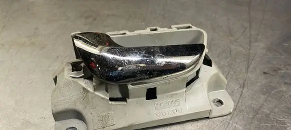 Volvo S80 Front door interior handle 09170045