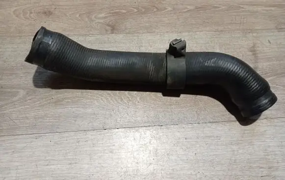 Volvo V50 Engine coolant pipe/hose