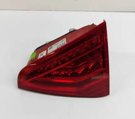 Audi A5 Tailgate rear/tail lights 8T0945094D
