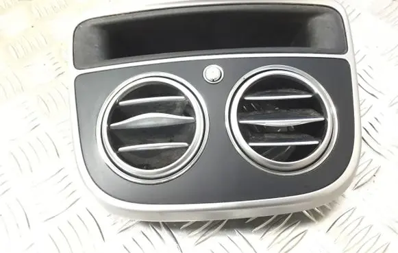 Mercedes-Benz S W222 Rear air vent grill A2226830091