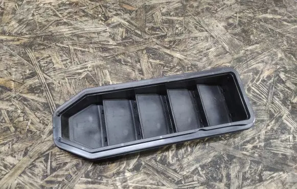 Land Rover Range Rover Velar Quarter panel pressure vent J8A2280B62AA