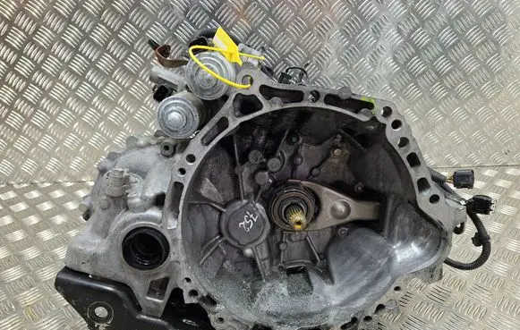 Toyota Yaris Automatic gearbox SS27725752
