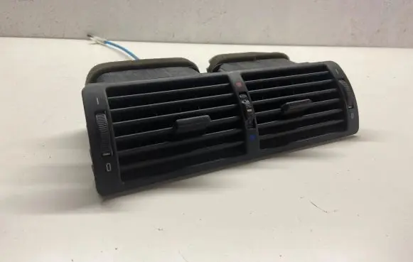 BMW 3 E46 Dash center air vent grill 8363199 8370741 8361895