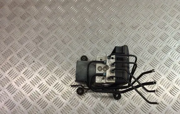 BMW 7 F01 F02 F03 F04 ABS Pump 6851390