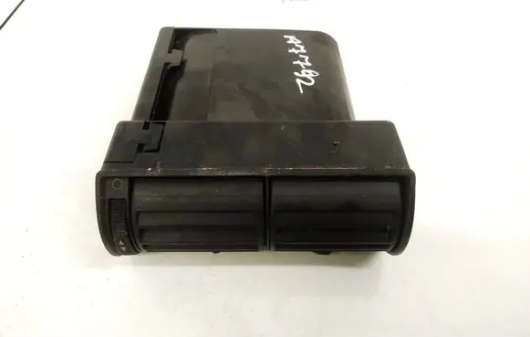 Audi A6 S6 C4 4A Dash center air vent grill 4A1820902