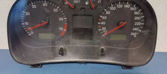 Volkswagen Golf IV Speedometer (instrument cluster) 1J0920822A 0210470441 0263618181