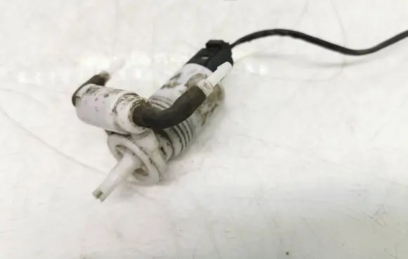 Windscreen/windshield washer pump