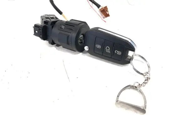 Peugeot 308 SW Ignition lock 9663123380