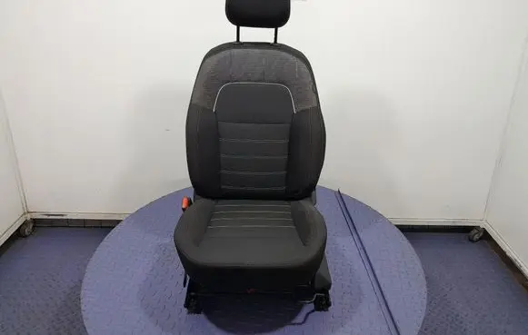 Dacia Sandero Front driver seat 