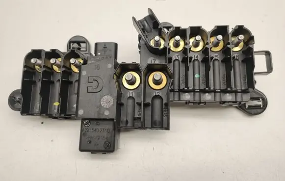 Mercedes-Benz S W221 Fuse module A2215402350