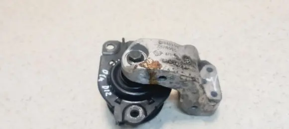Volvo S40, V40 Engine mount bracket 30611472 3618312