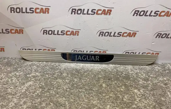 Jaguar S-Type Front sill trim cover XR835413208