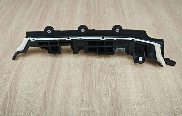 BMW 4 G22 G23 G24 G26 Other engine bay part 6991214