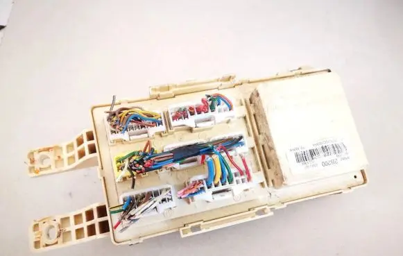 Hyundai Santa Fe Fuse box set 919502b200 91950-2b200