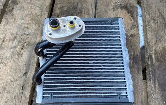 Air conditioning (A/C) radiator (interior)