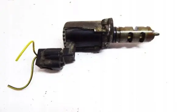 Toyota Corolla E120 E130 Camshaft position sensor 1533022030