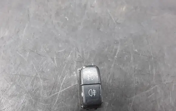 Mitsubishi Pajero Fog light switch NOCODE