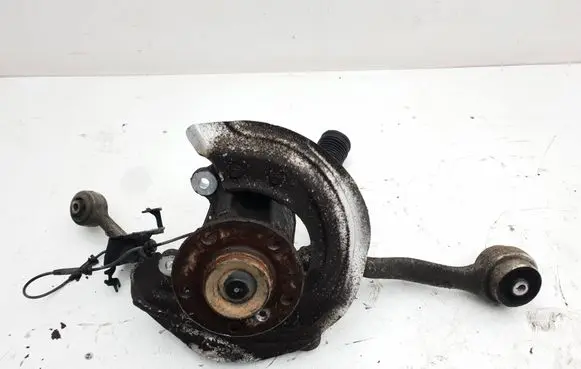 BMW 2 F22 F23 Front wheel hub spindle knuckle 6792286