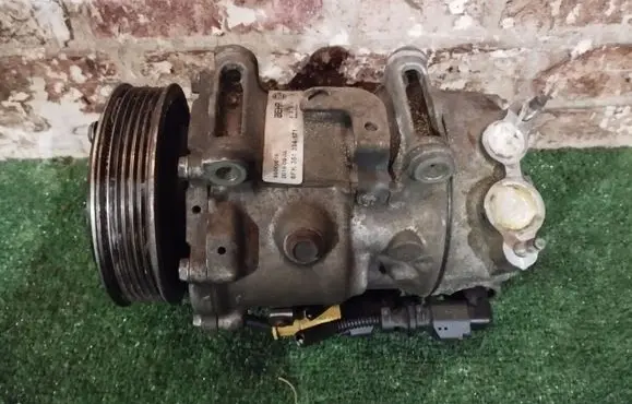 Ford Focus ST Air conditioning (A/C) compressor (pump)