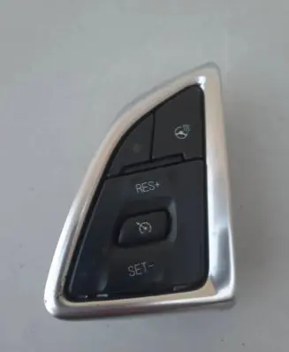 Chevrolet Camaro Steering wheel buttons/switches GM23379500 10135020