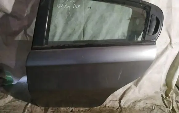 Alfa Romeo 147 Rear door pilkos