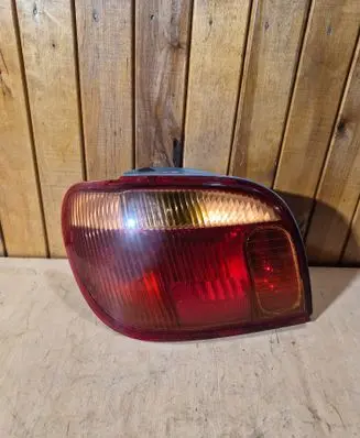 Toyota Yaris Rear/tail lights