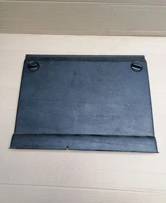 Volkswagen PASSAT B4 Trunk/boot trim cover 333867461