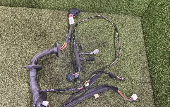 Renault Master III Front door wiring loom 242140R CE3933140A 242140R3933